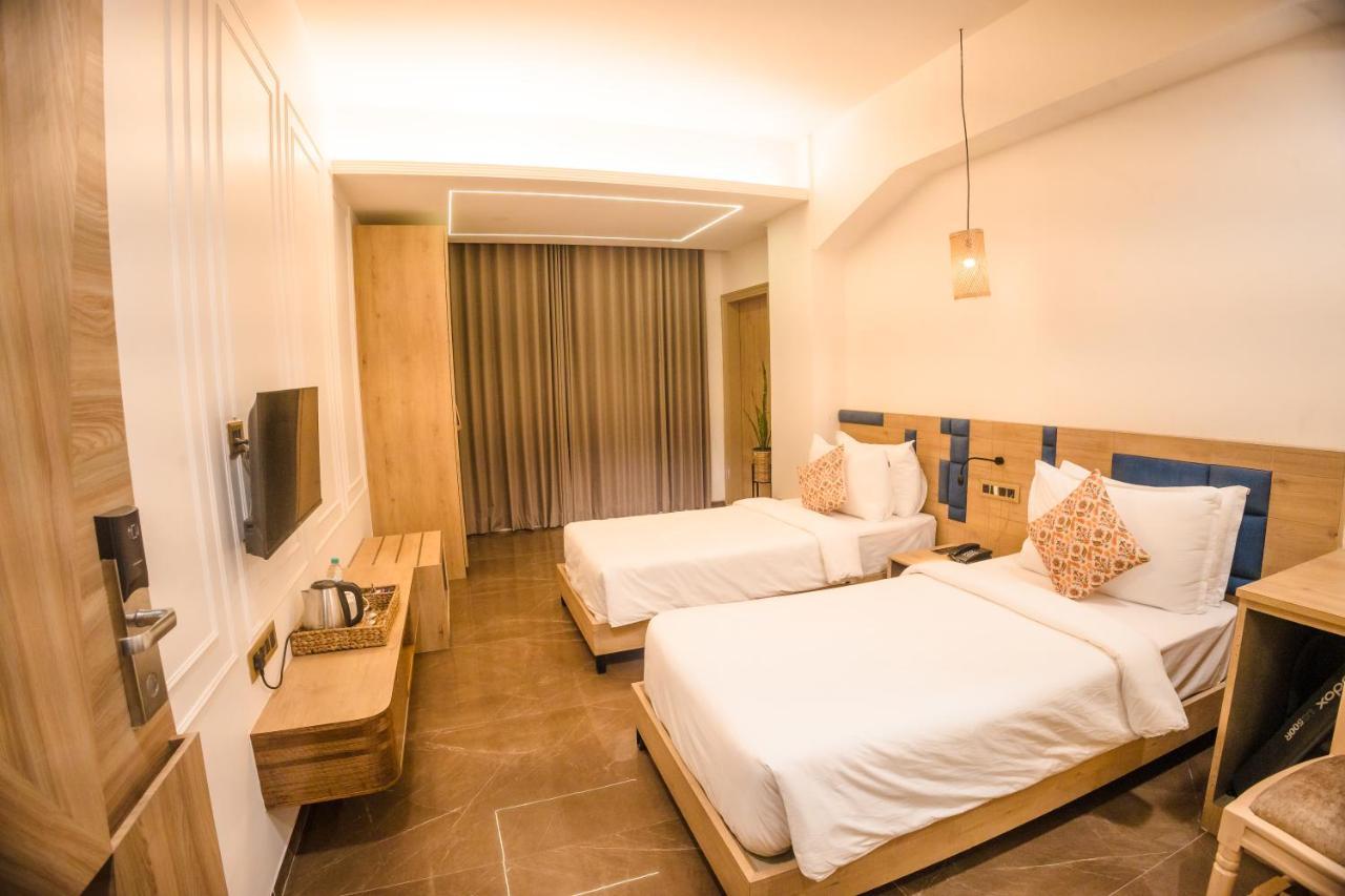 Hotel Mirana , Tinsukia ภายนอก รูปภาพ