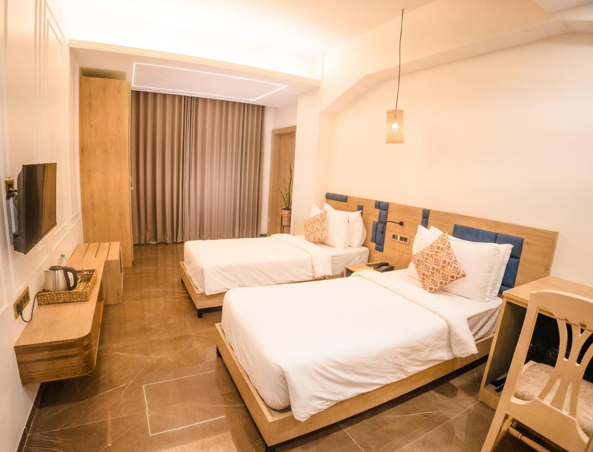 Hotel Mirana , Tinsukia ภายนอก รูปภาพ