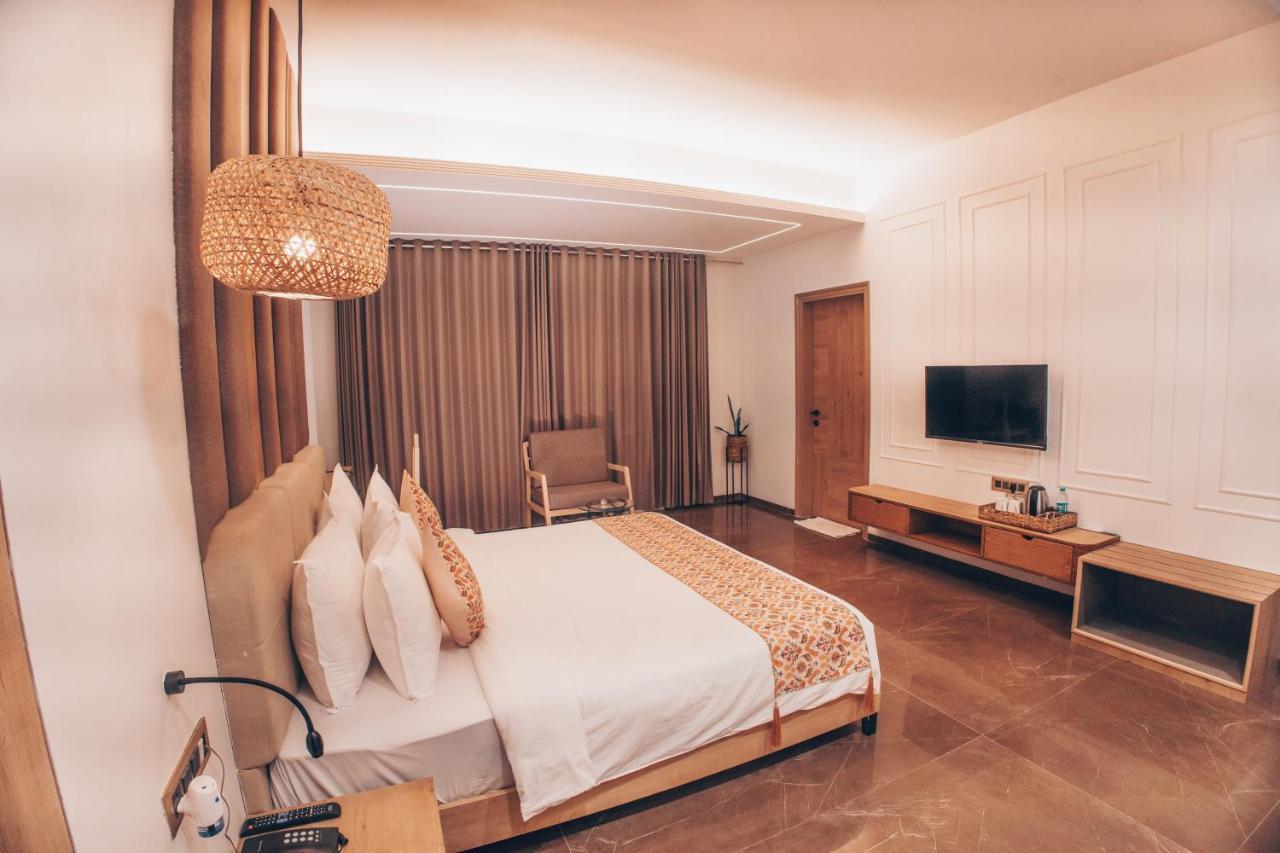 Hotel Mirana , Tinsukia ภายนอก รูปภาพ