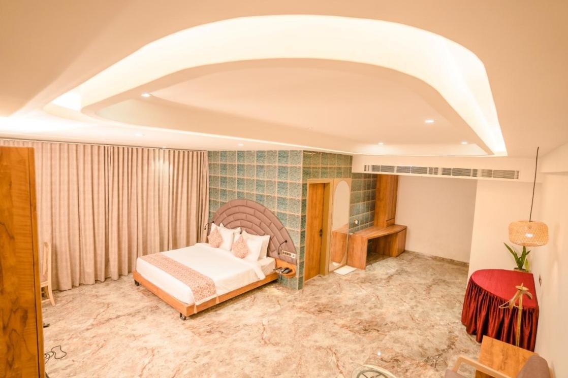 Hotel Mirana , Tinsukia ภายนอก รูปภาพ